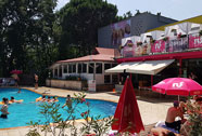 Partyclub Tintyawa - Pool An diesem Pool lässt es sich aushalten.