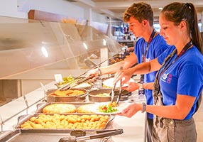 Buffet Villa Garbi Für Langschläfer geht das Frühstücksbuffet bis 13 Uhr!