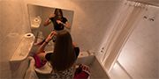 Villa Garbi Bad Neben einem WC und einer Dusche sind die Zimmer im Villa Garbi mit einer Steckdose ausgestattet.