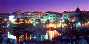 Hafen Schlendert entlang am schönen Hafen von Cala Ratjada.