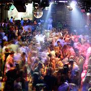 Physical In der Disco Physical trefft ihr auf hunderte andere Abiturienten, die gemeinsam mit euch feiern wollen.