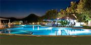 Poollandschaft Im hoteleigenen Pool des Cala Literas entspannt ihr euch nach wilden Partynächten.
