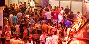 Partyvolk Abiturienten und Gruppen aus ganz Deutschland machen den Ballermann zum 17. Bundesland. Hier kann gefeiert werden.